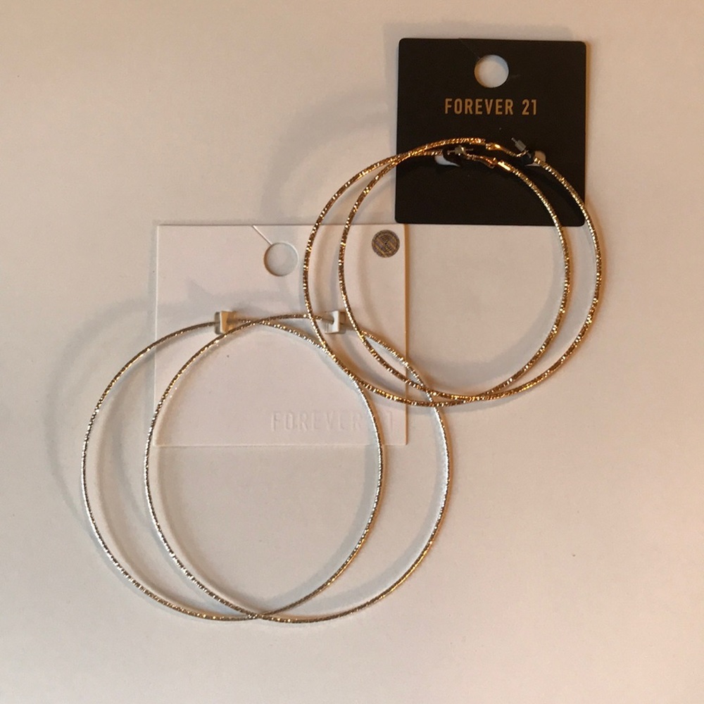 Forever21 women’s hoop earrings